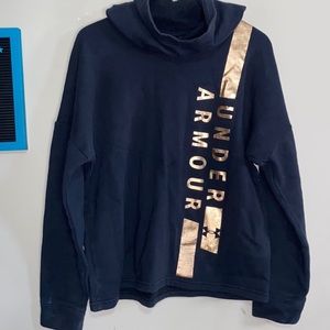 EUC Women’s M Underarmour Black Crop Hoodie